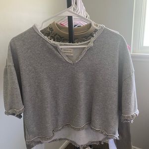 Gray t shirt NEED SOLD TODAY